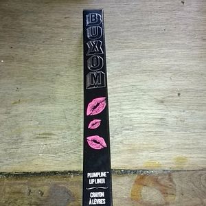 Buxom pkumpline lip liner in Femme Fatale